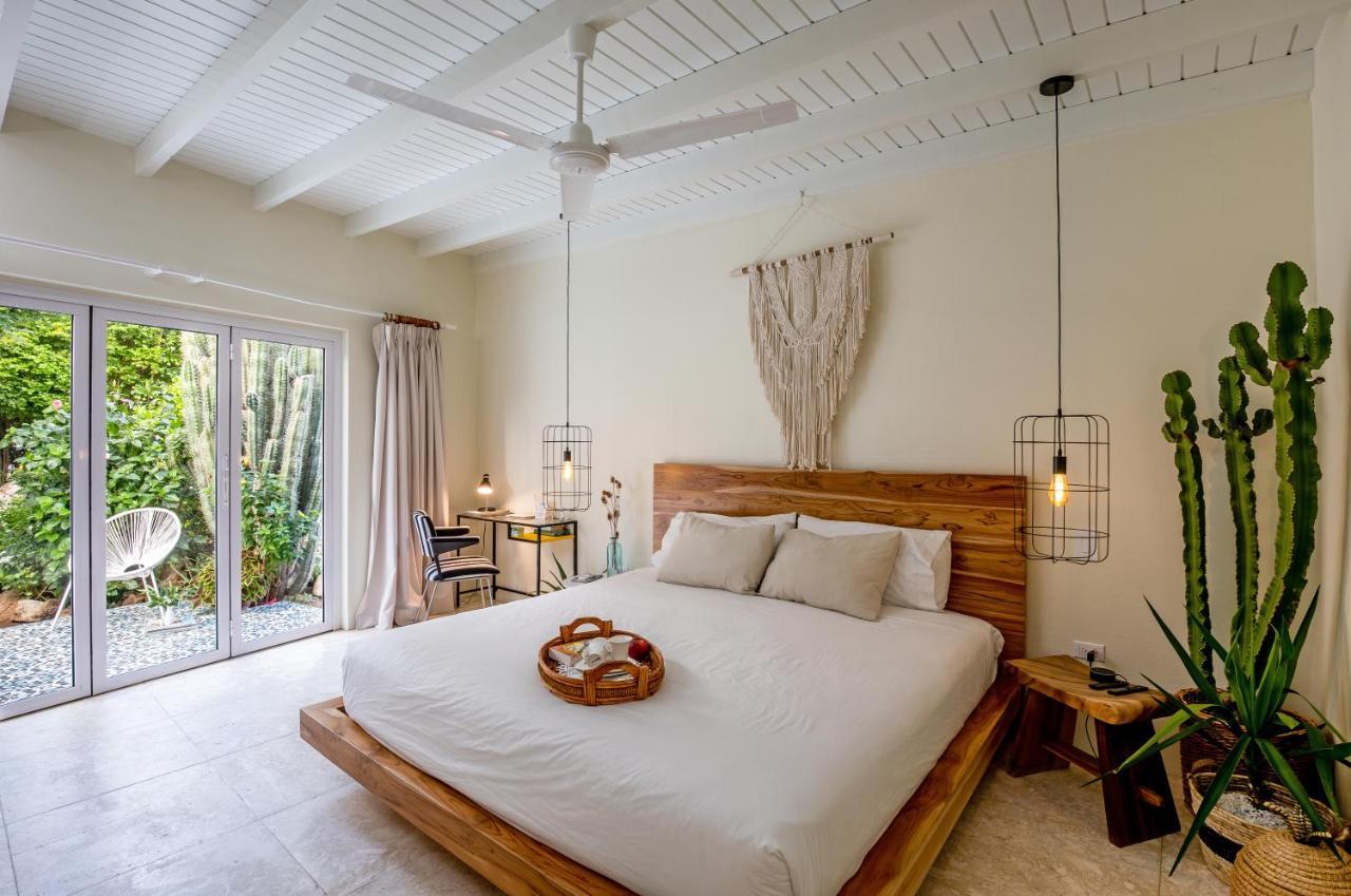 Naima Luxury Home, Cottage & Apartment Rentals Paradera エクステリア 写真