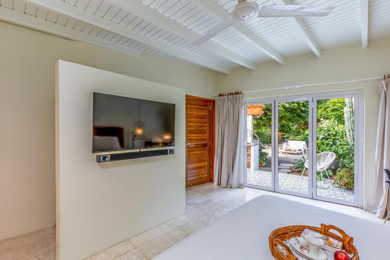 Naima Luxury Home, Cottage & Apartment Rentals Paradera エクステリア 写真